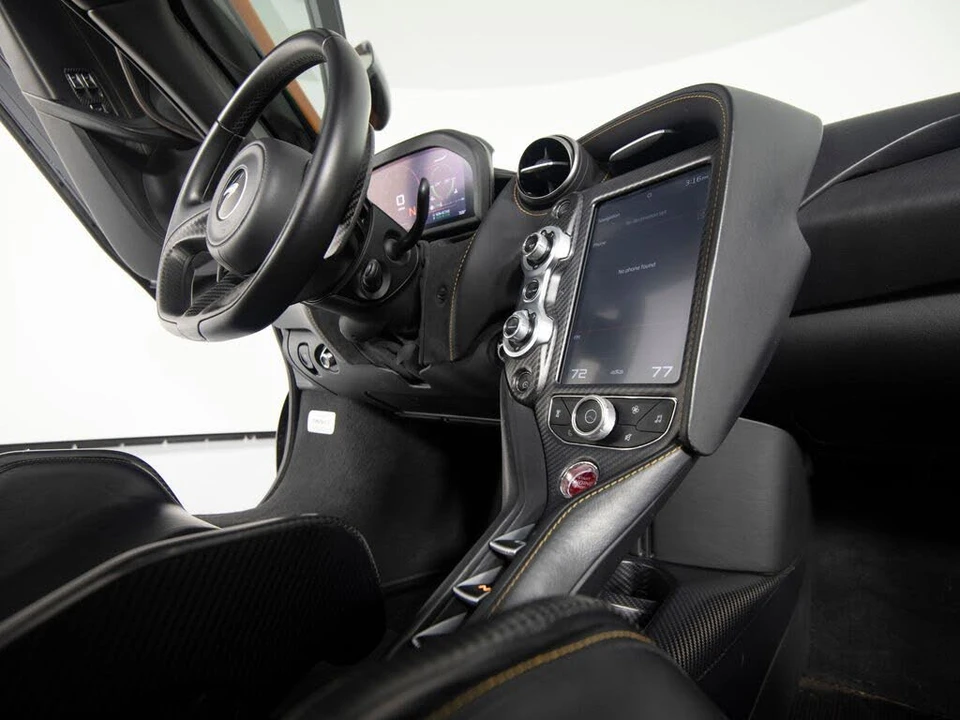 2021 McLaren 765LT - Image 28 of 31