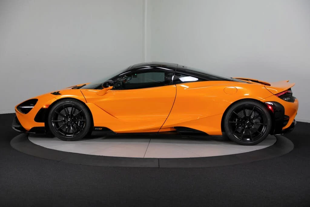 2021 McLaren 765LT - Image 8 of 31