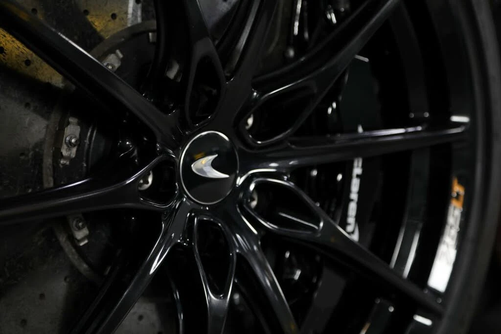 2021 McLaren 765LT - Image 21 of 31