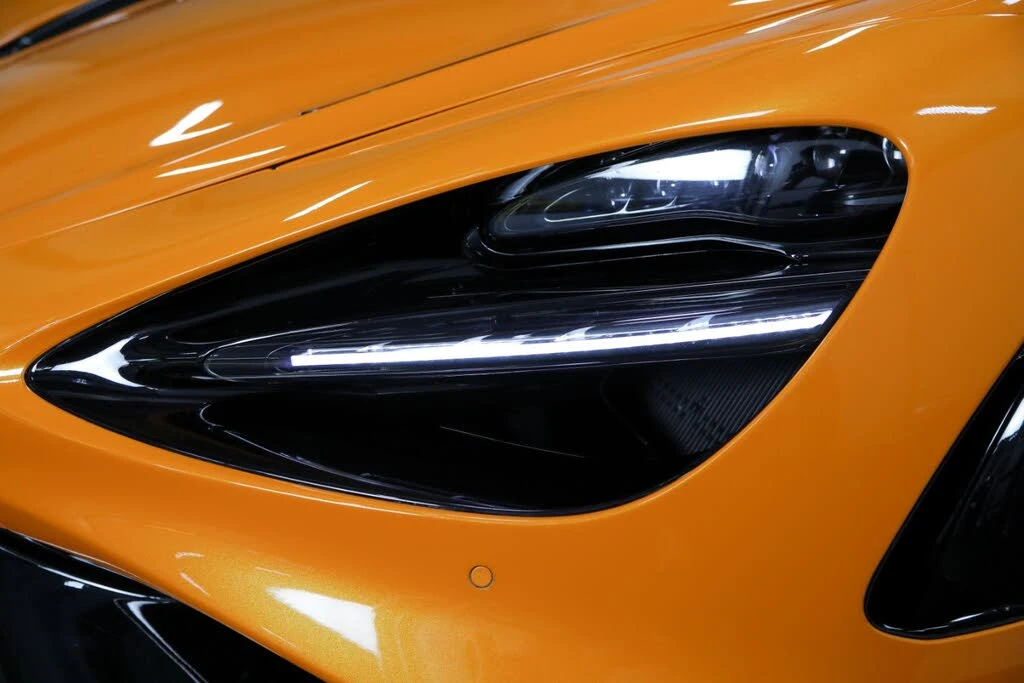 2021 McLaren 765LT - Image 14 of 31