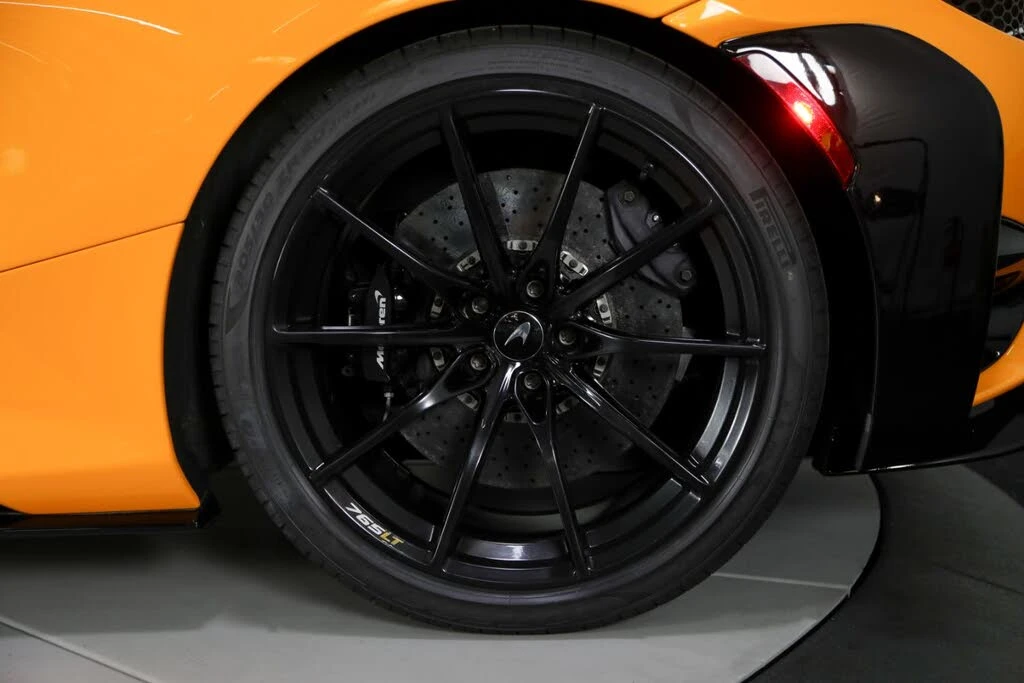 2021 McLaren 765LT - Image 22 of 31