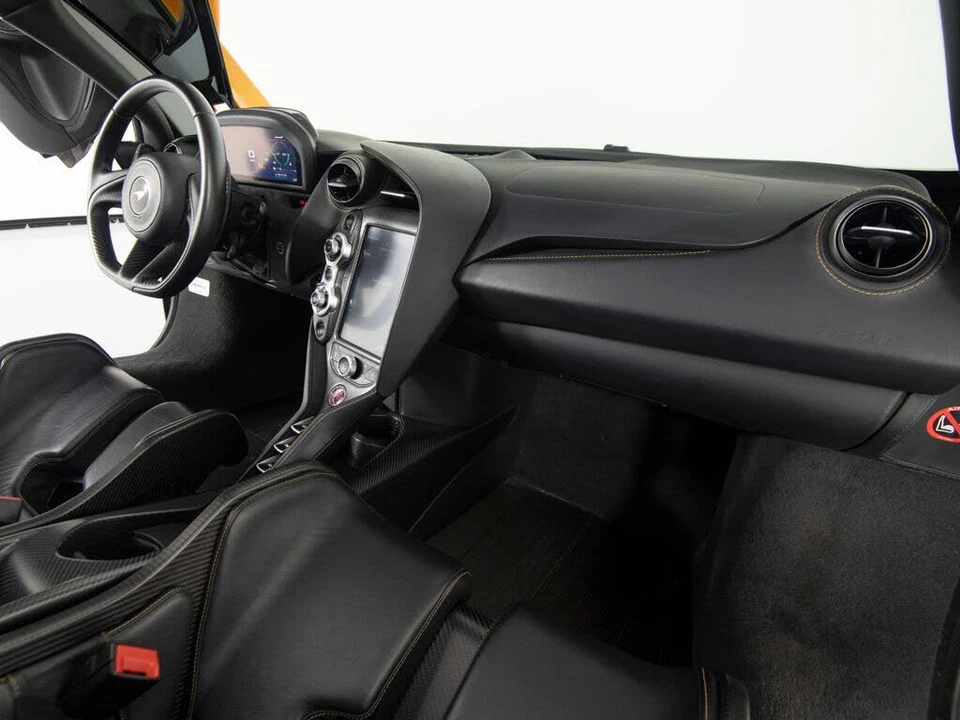2021 McLaren 765LT - Image 26 of 31