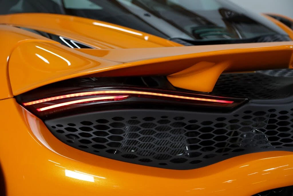 2021 McLaren 765LT - Image 23 of 31