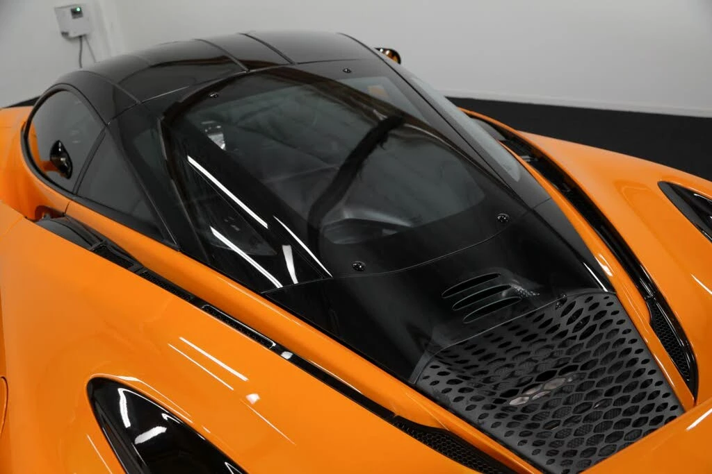 2021 McLaren 765LT - Image 27 of 31
