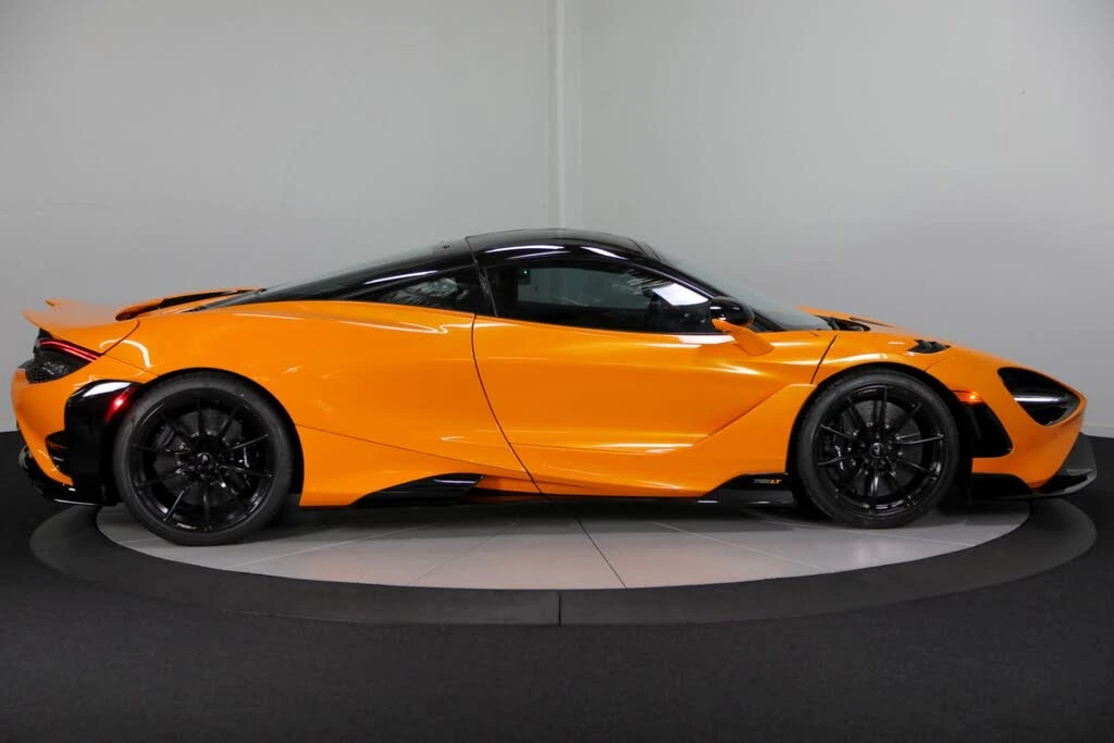2021 McLaren 765LT - Image 10 of 31