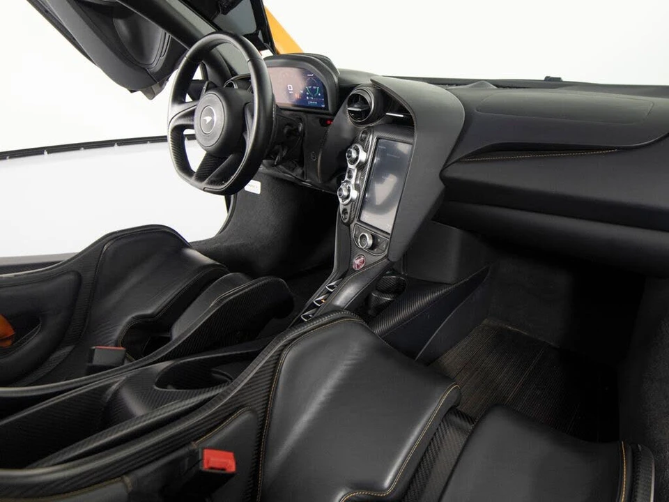 2021 McLaren 765LT - Image 27 of 31
