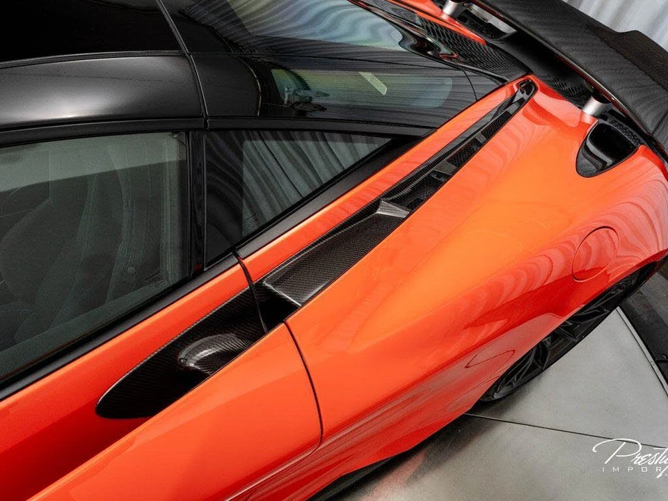 2021 McLaren 765LT - Image 17 of 31