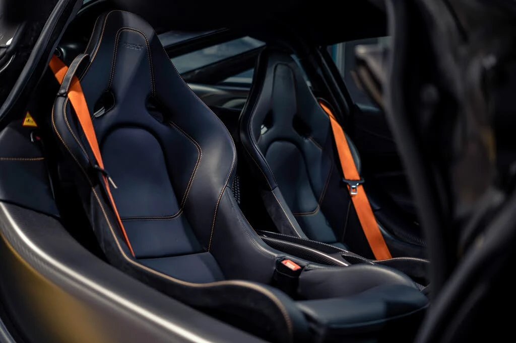 2021 McLaren 765LT - Image 2 of 31