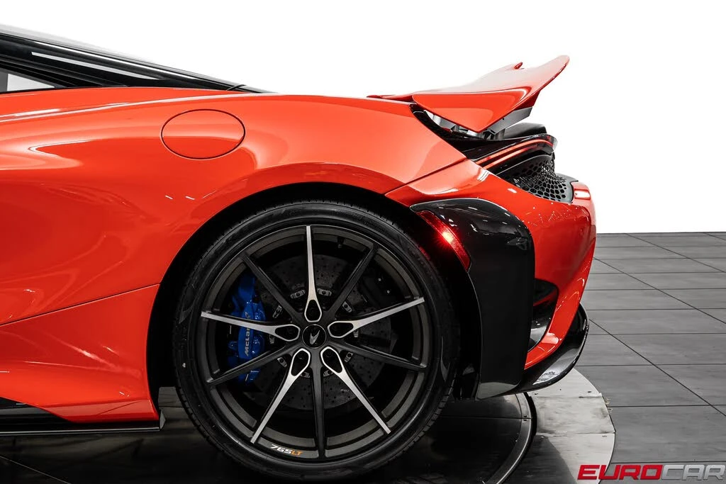 2021 McLaren 765LT - Image 21 of 31
