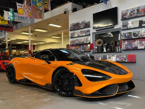 2021 McLaren 765LT RWD