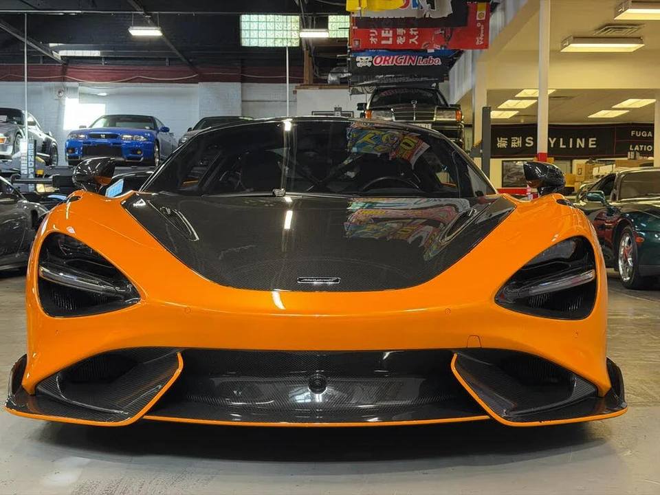 2021 McLaren 765LT - Image 2 of 31