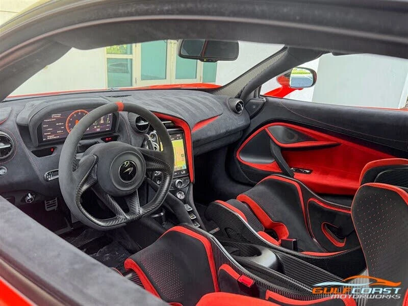2021 McLaren 765LT - Image 2 of 31