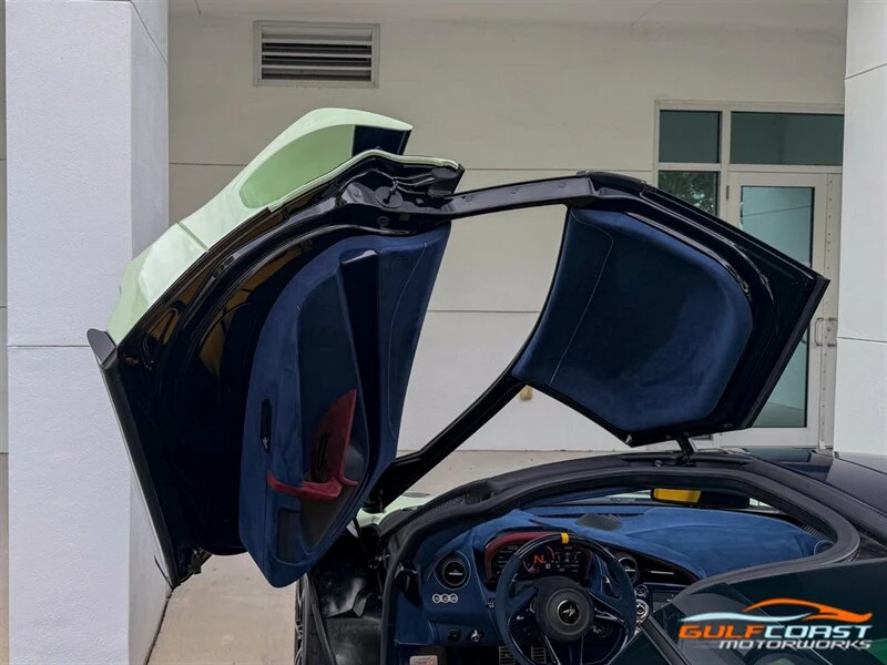 2021 McLaren 765LT - Image 28 of 31