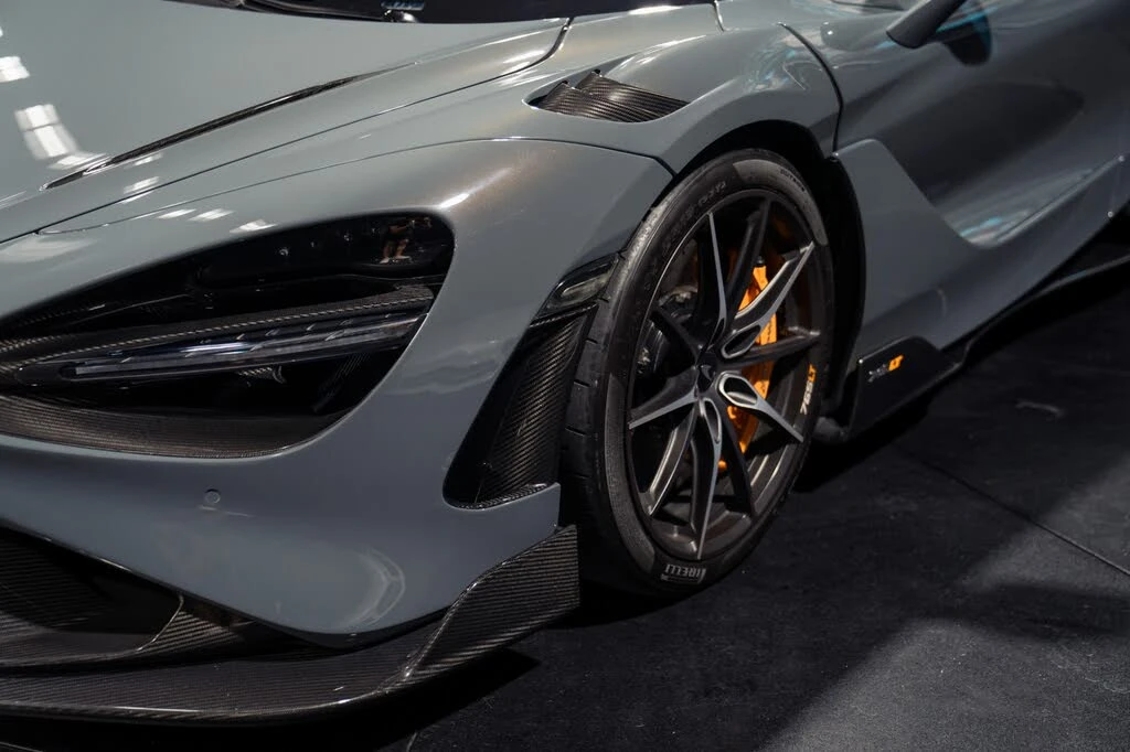 2021 McLaren 765LT - Image 22 of 31
