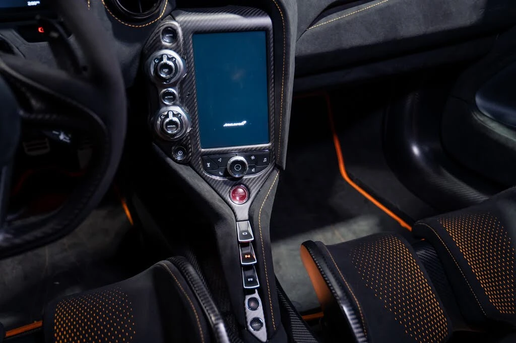 2021 McLaren 765LT - Image 17 of 31