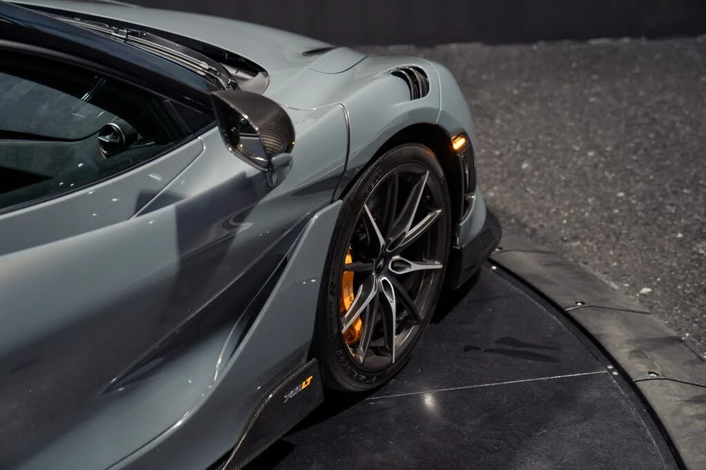 2021 McLaren 765LT - Image 26 of 31