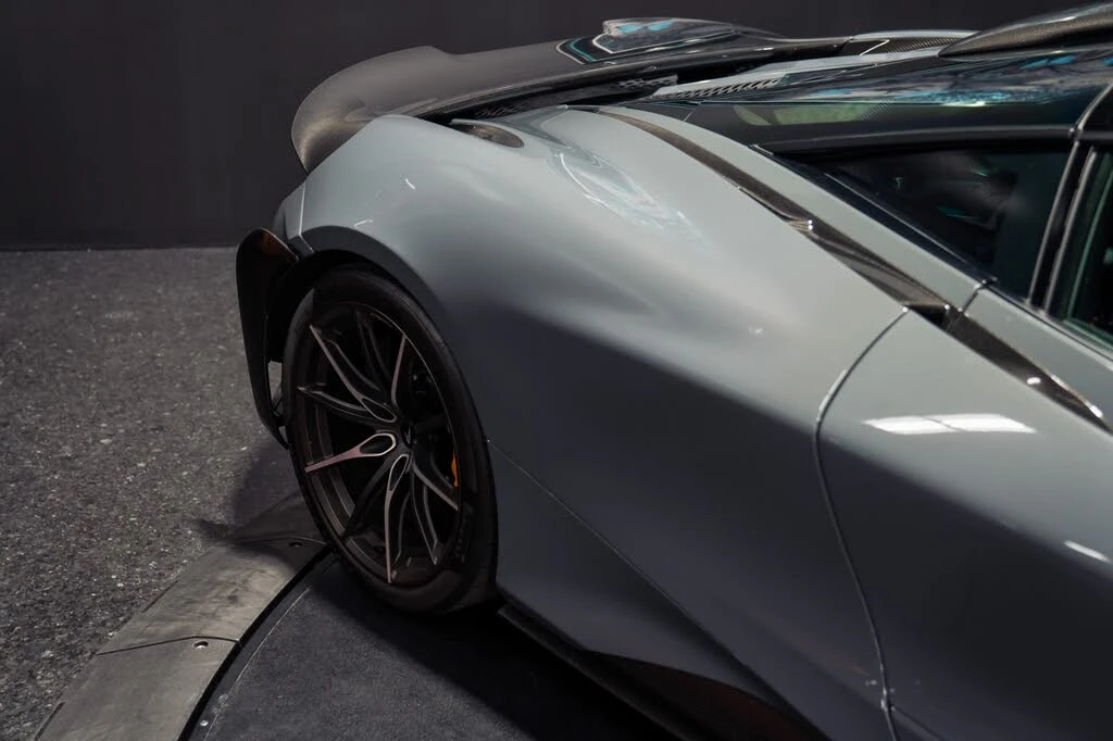 2021 McLaren 765LT - Image 27 of 31