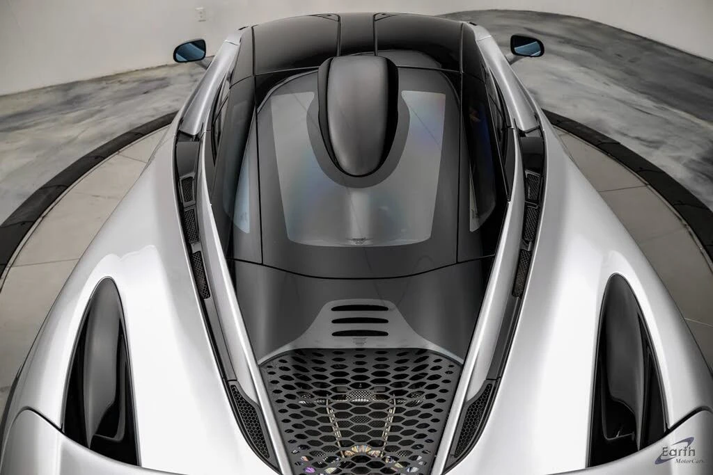 2021 McLaren 765LT - Image 18 of 31