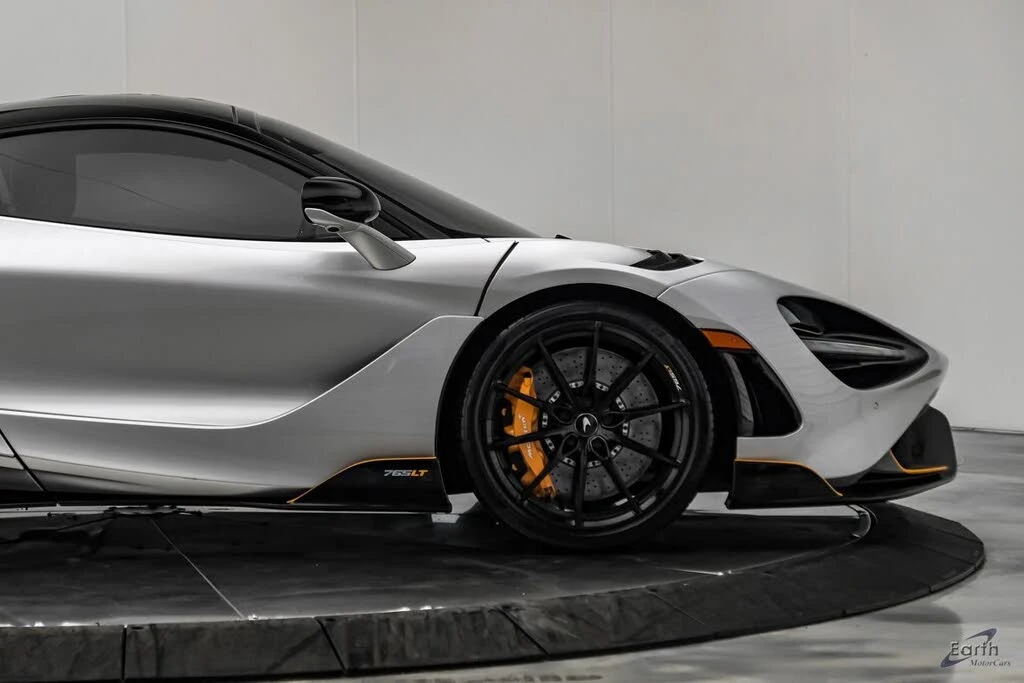 2021 McLaren 765LT - Image 29 of 31