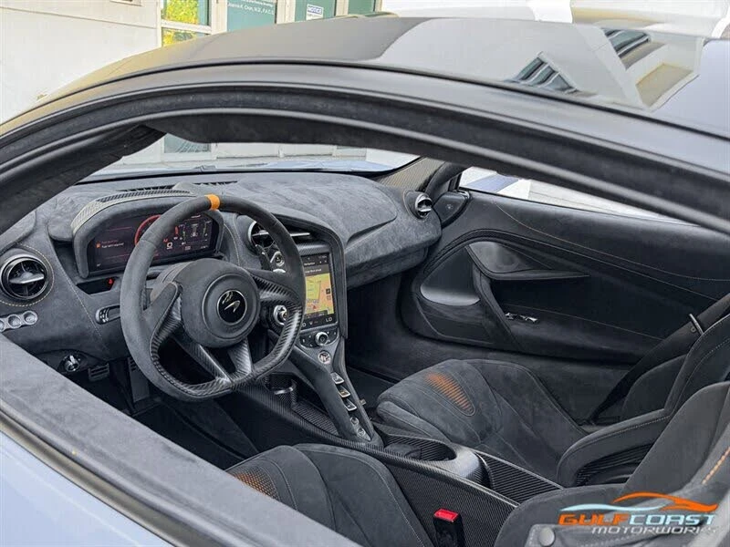 2021 McLaren 765LT - Image 2 of 31