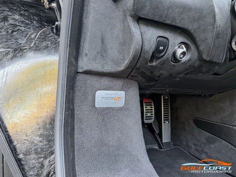 2021 McLaren 765LT - Image 26 of 31