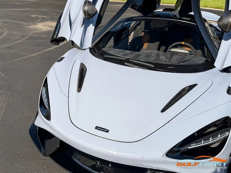2021 McLaren 765LT - Image 4 of 31