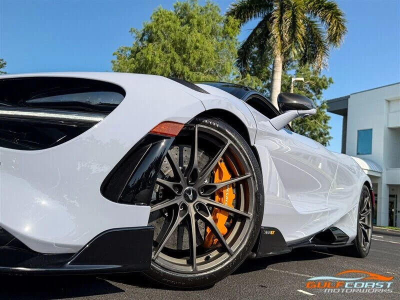 2021 McLaren 765LT - Image 13 of 31
