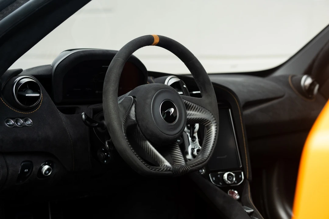 2021 McLaren 675LT - Image 5 of 21
