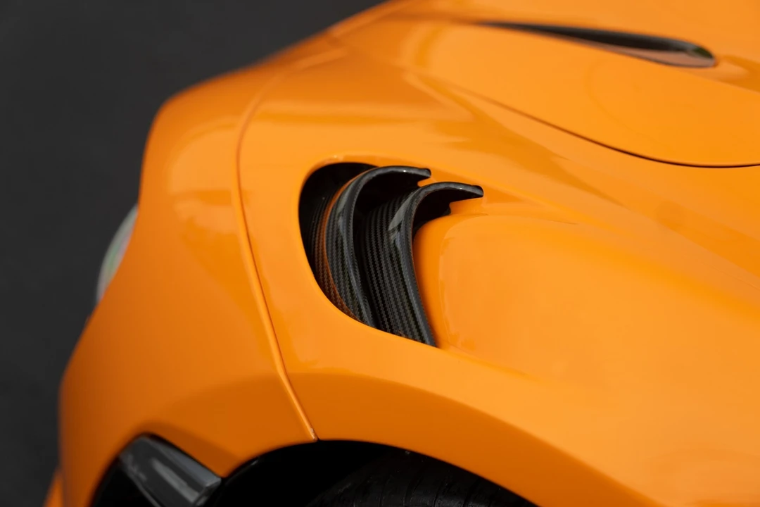 2021 McLaren 675LT - Image 29 of 31