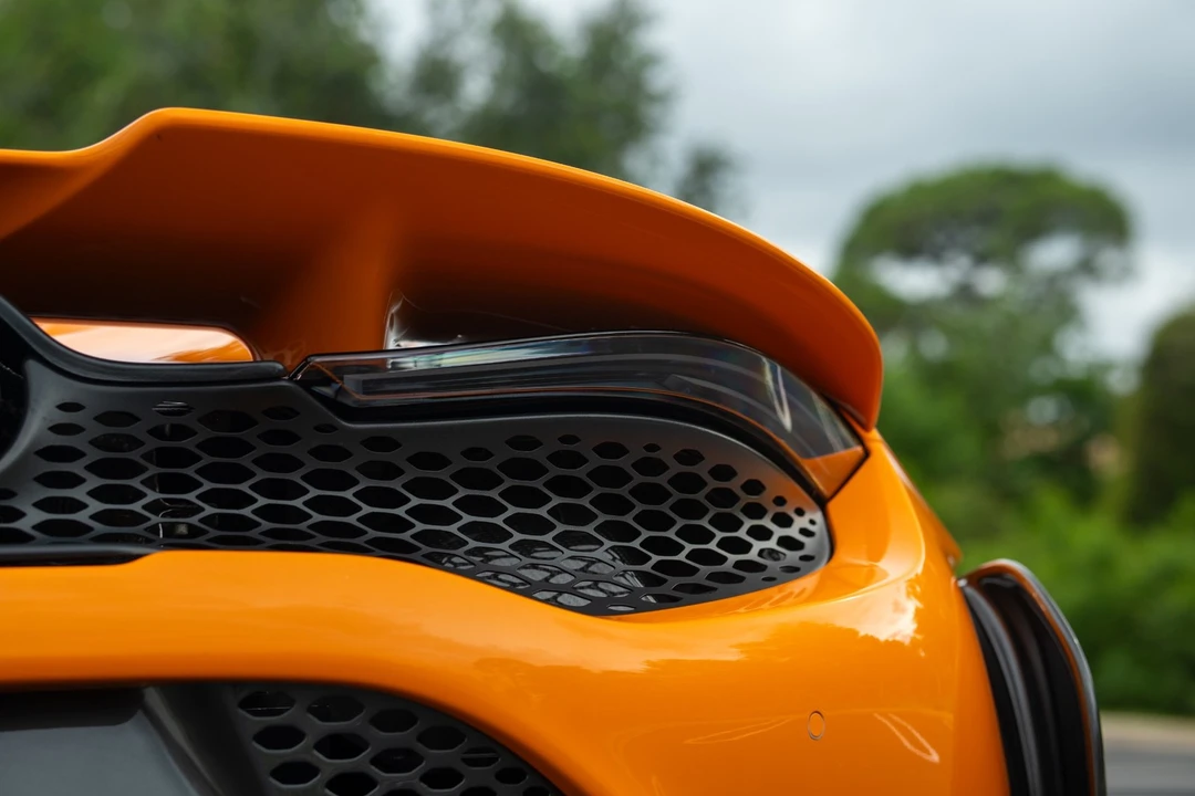 2021 McLaren 675LT - Image 22 of 31