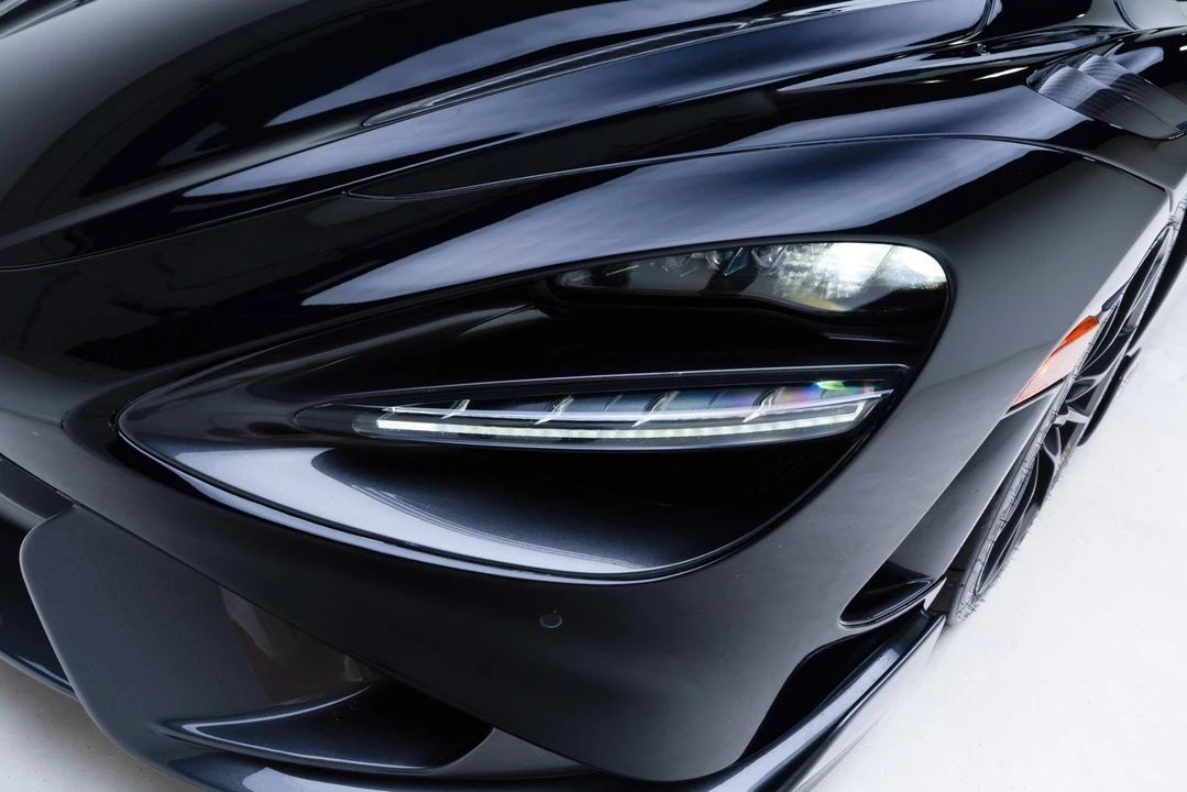 2021 McLaren 675LT - Image 16 of 31