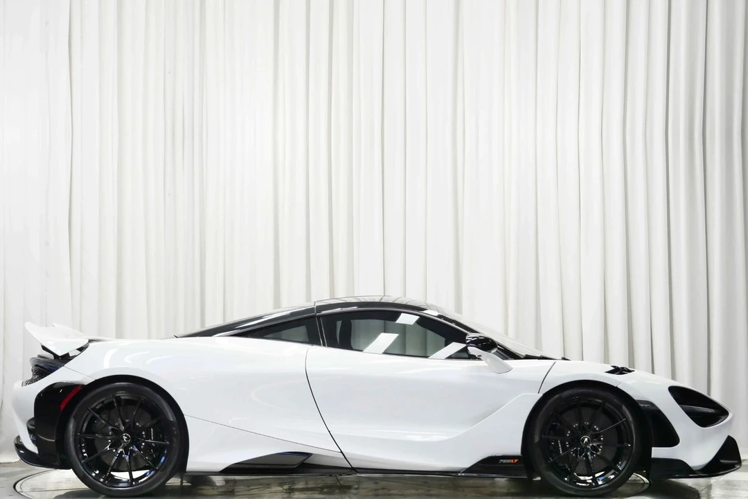 2021 McLaren 765LT - Image 2 of 21