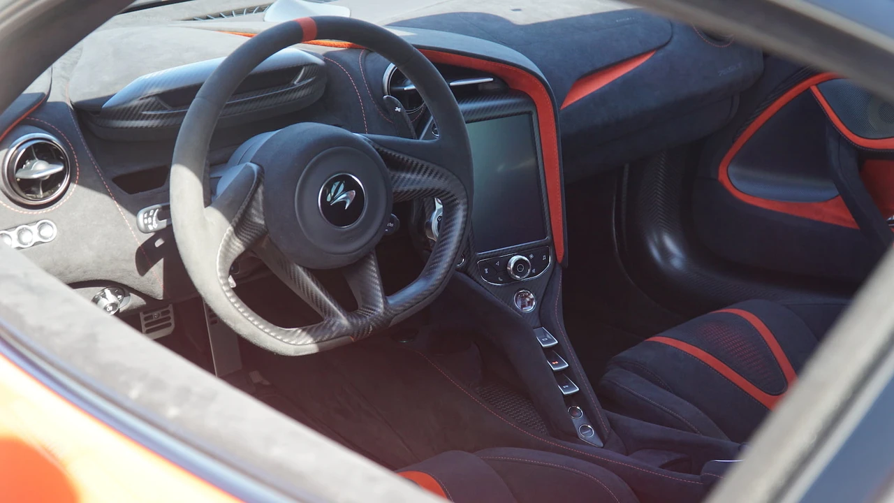 2021 McLaren 765LT - Image 4 of 31