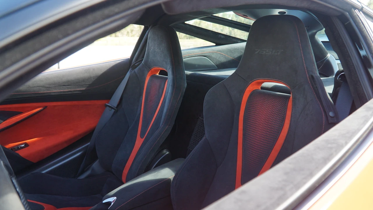 2021 McLaren 765LT - Image 7 of 31