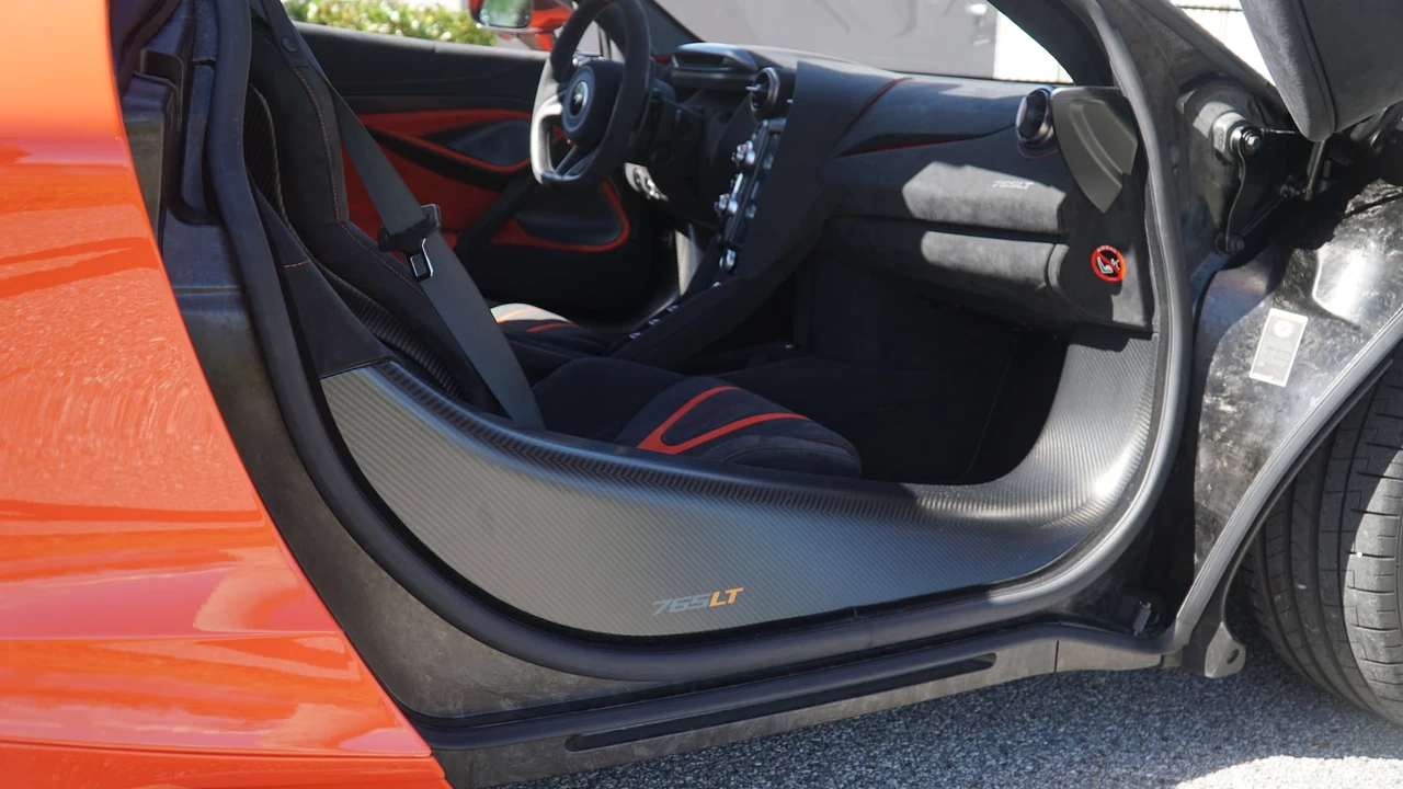 2021 McLaren 765LT - Image 9 of 31