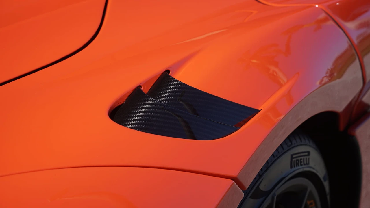 2021 McLaren 765LT - Image 17 of 31
