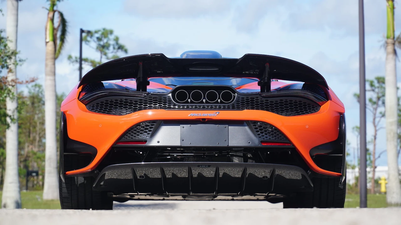 2021 McLaren 765LT - Image 28 of 31