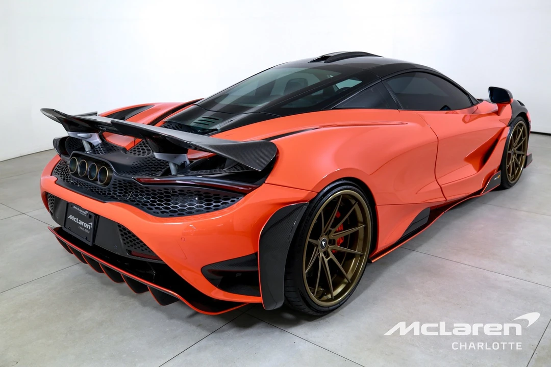 2021 McLaren 765LT - Image 9 of 12