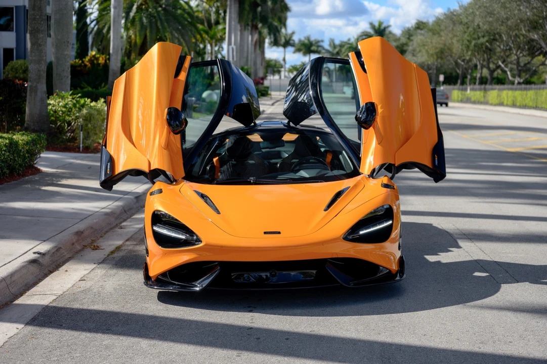 2021 McLaren 765LT - Image 10 of 20