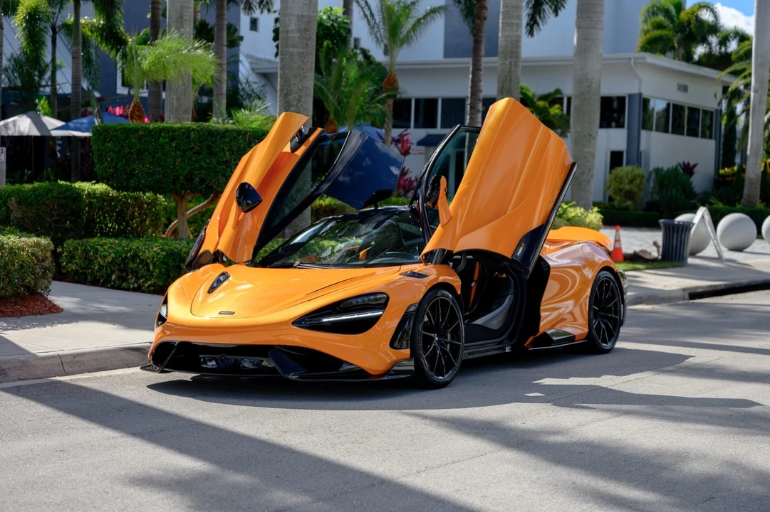 2021 McLaren 765LT - Image 11 of 20