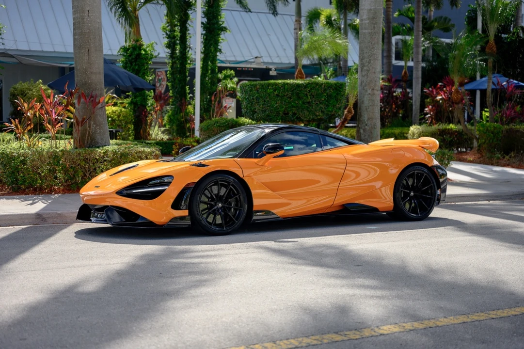 2021 McLaren 765LT - Image 2 of 20