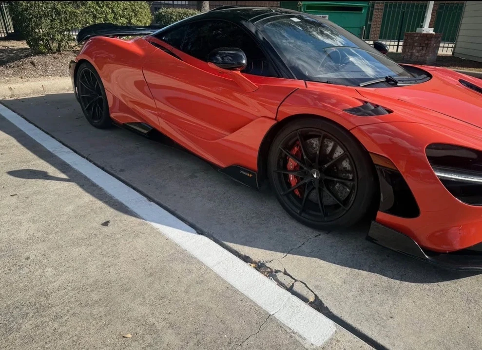 2021 McLaren 765LT - Image 3 of 12