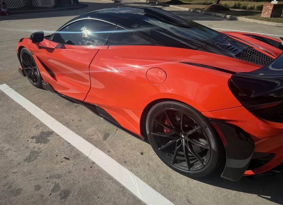 2021 McLaren 765LT - Image 10 of 12