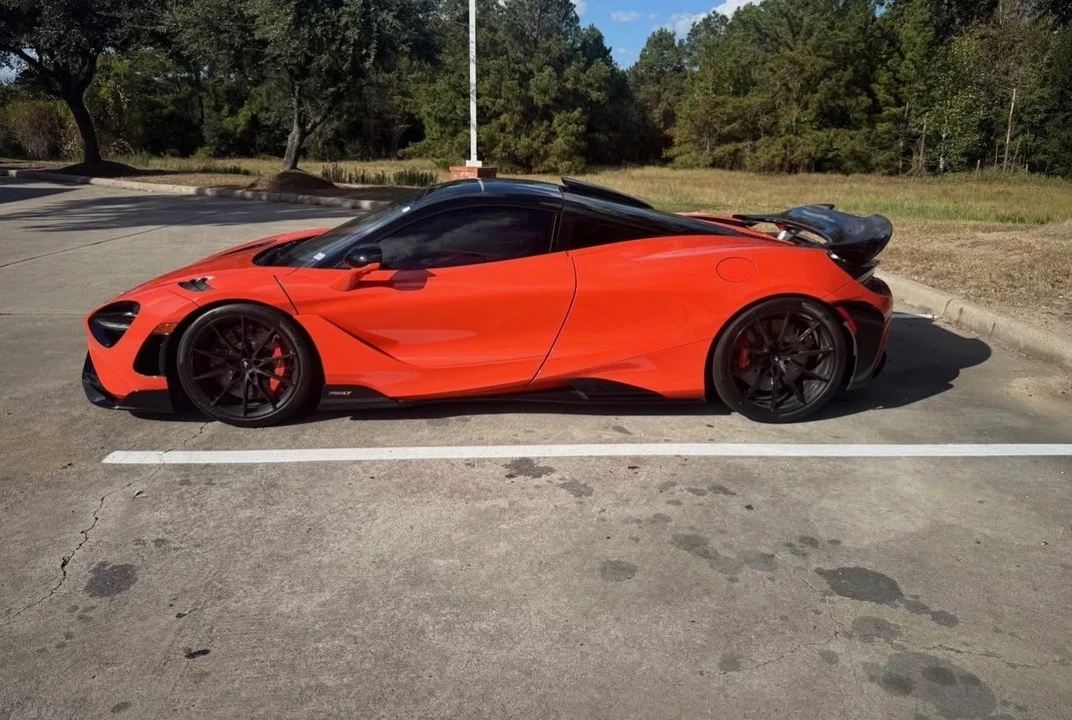 2021 McLaren 765LT - Image 9 of 12