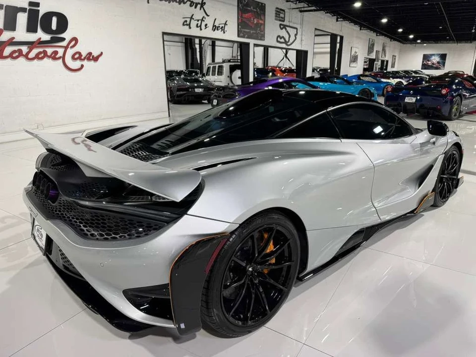 2021 McLaren 765LT - Image 7 of 12
