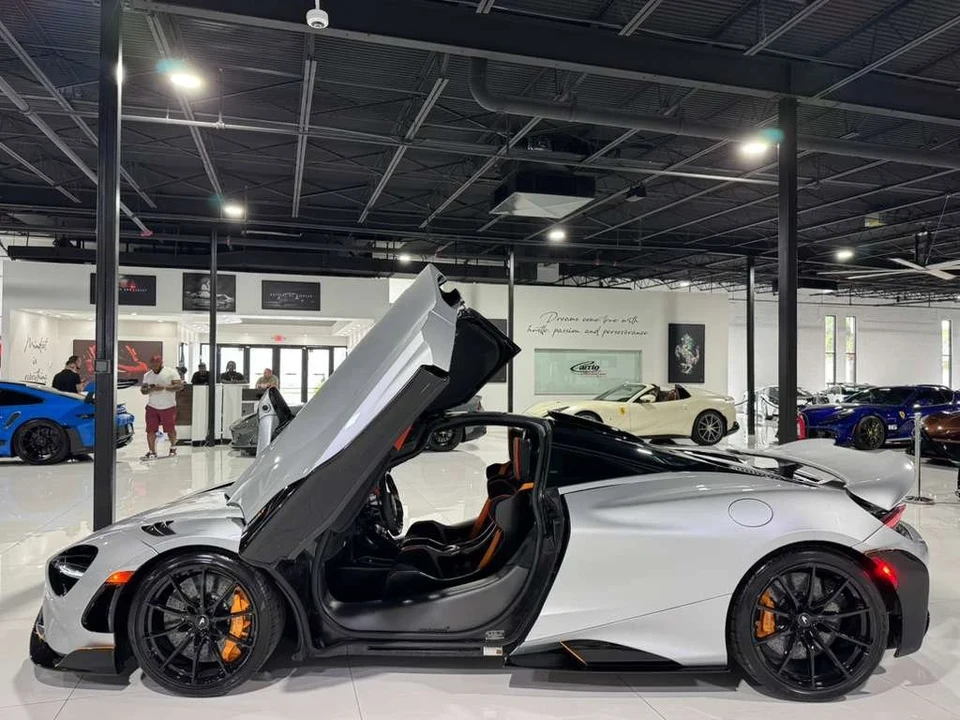 2021 McLaren 765LT - Image 12 of 12