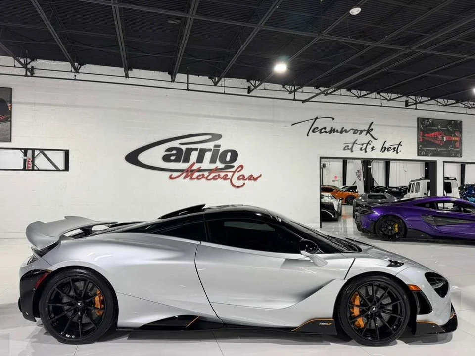 2021 McLaren 765LT - Image 8 of 12