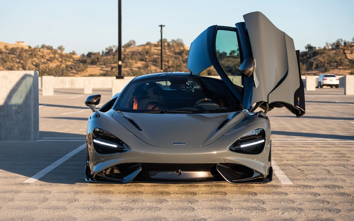 2021 McLaren 675LT - Image 9 of 31