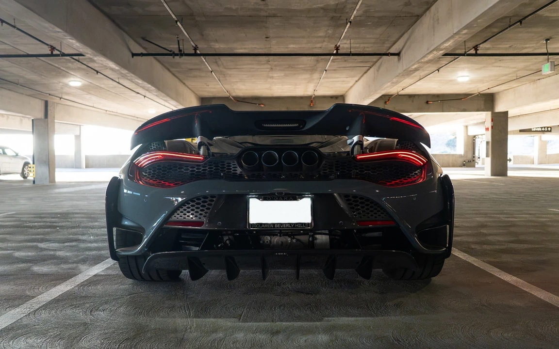 2021 McLaren 675LT - Image 15 of 31
