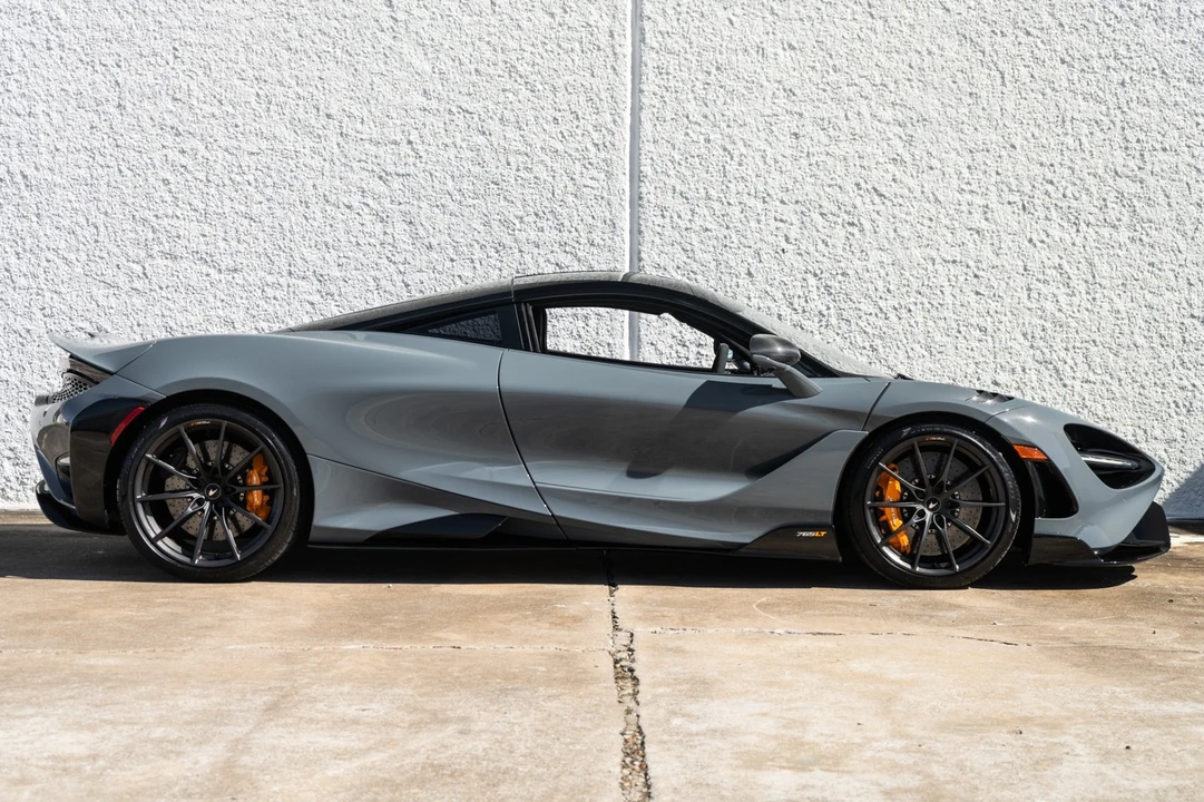 2021 McLaren 675LT - Image 8 of 21